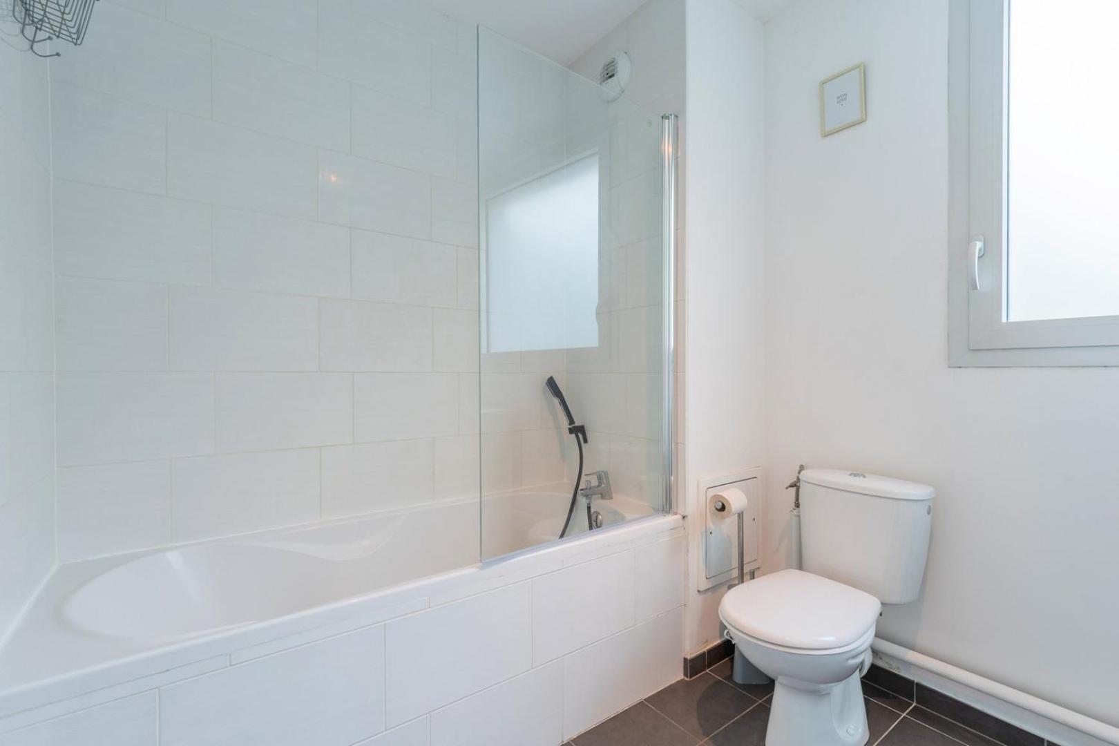 Apartment Near Metro With Parking & Balconies Lille Exterior photo